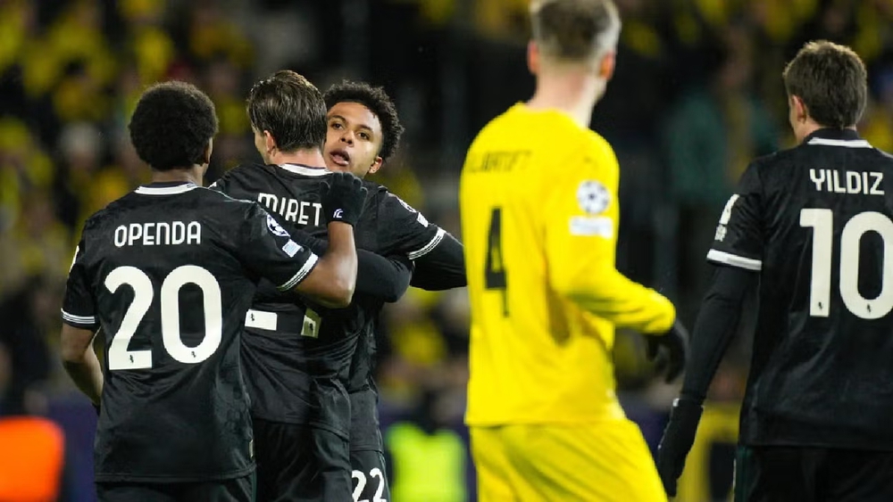 Juventus: Những ‘bóng ma’ đã hiện hình