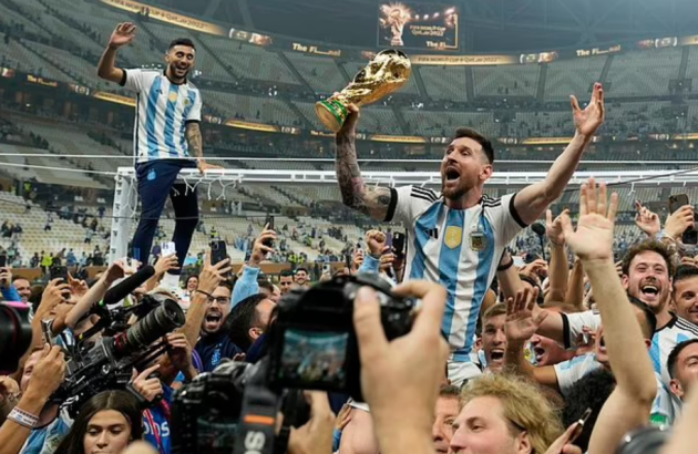 Giải nghệ hay chưa, Messi ra quyết định