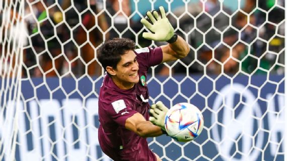 Người hùng Morocco tiết lộ bí quyết đánh bại Tây Ban Nha