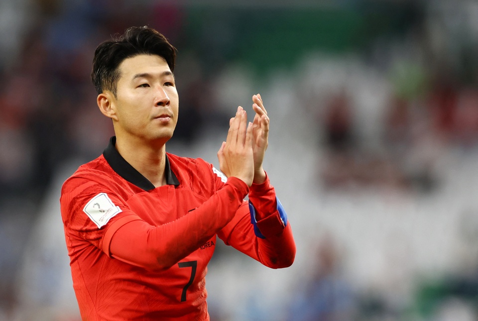Son Heung-min xin lỗi sau trận hòa Uruguay